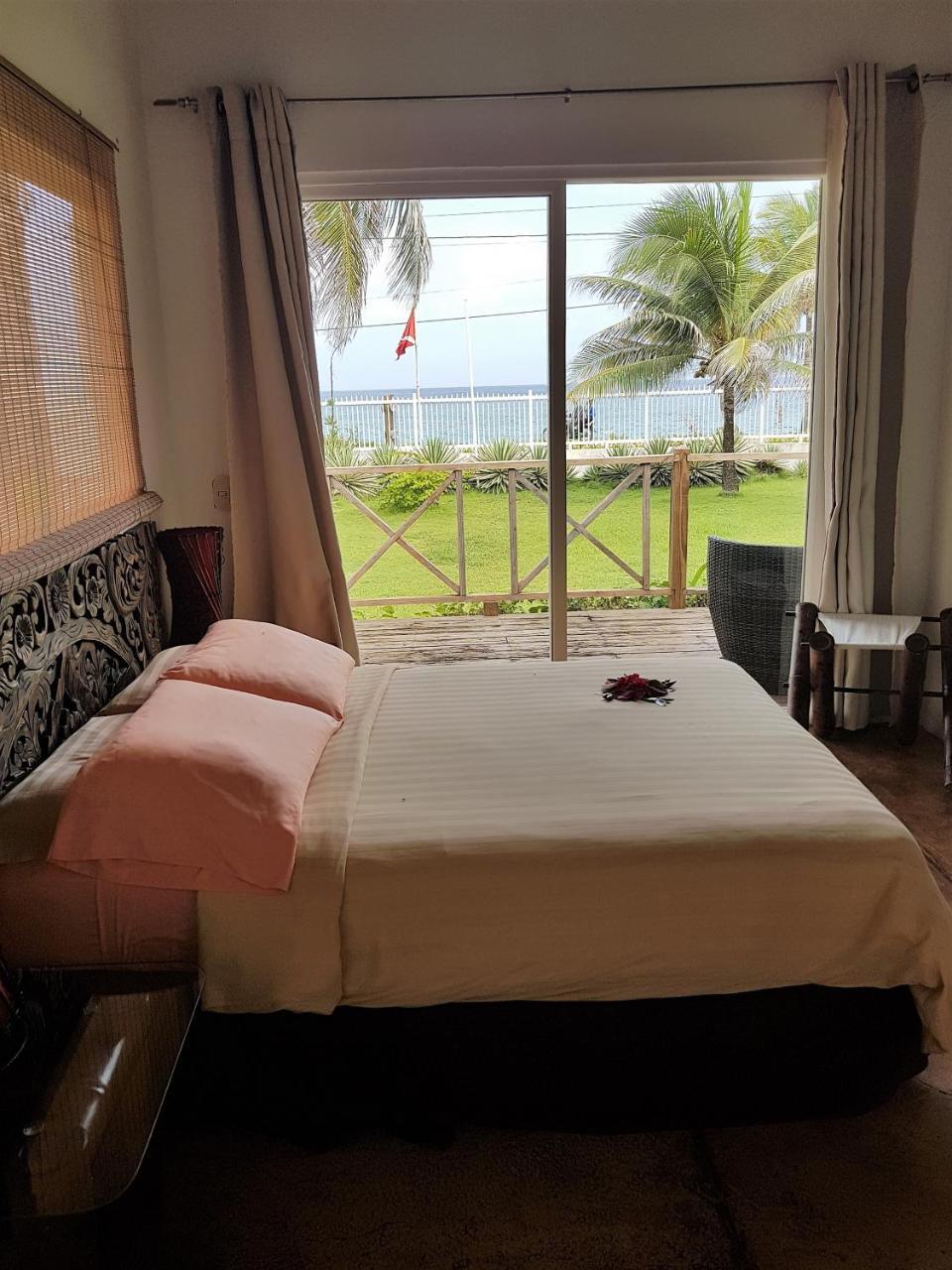 Playa Tranquilo And Dive Shop Hotel